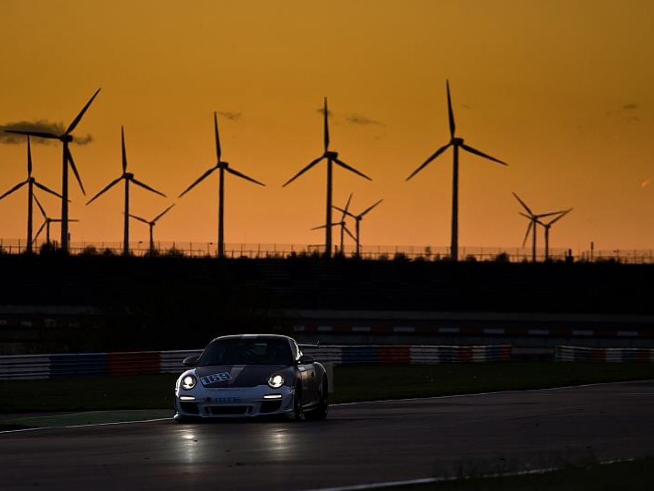 Porsche 997 GT3 RS Lausitzring Abenddämmerung